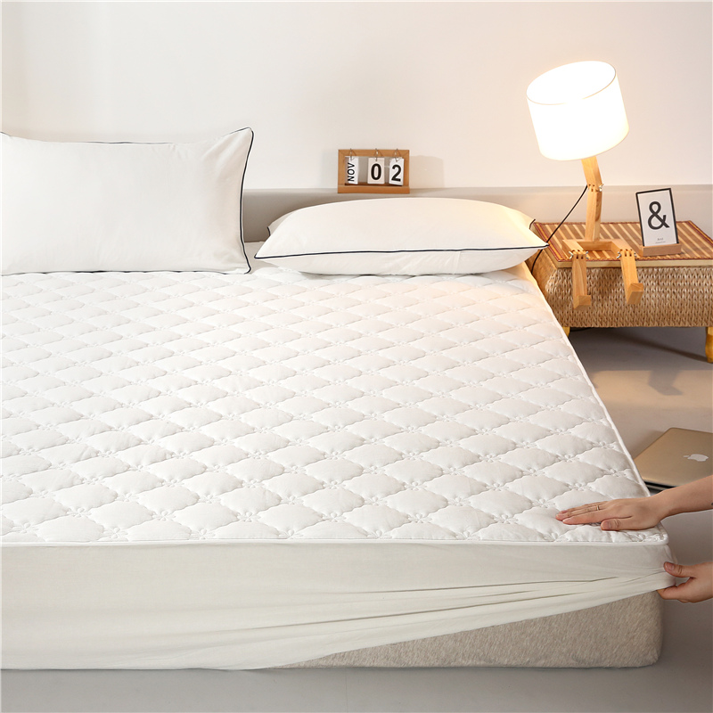 Podívejte se na Quilt King Size Mattress Protector Hotel Podívejte se na Quilt King Size Mattress Protector Hotel