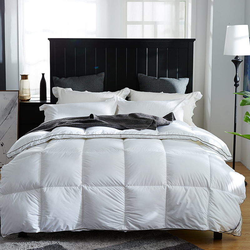 Hřejivá měkká peřina s podšívkou ze 100% bavlny