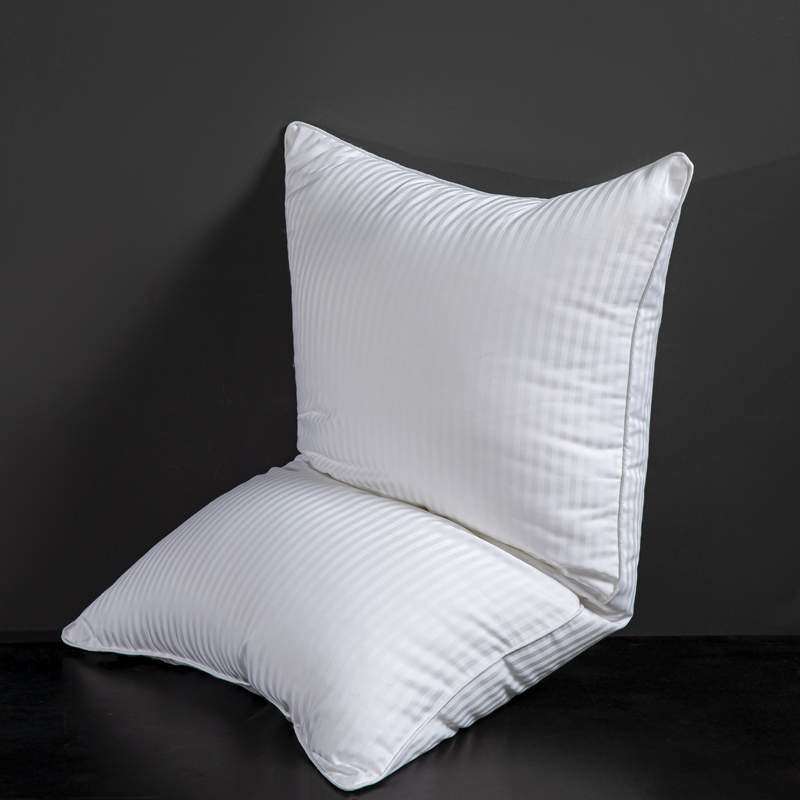 White Sateen Stripe Pillow Hotel Design Polštář pro 5hvězdičkový hotel White Sateen Stripe Pillow Hotel Design Polštář pro 5hvězdičkový hotel